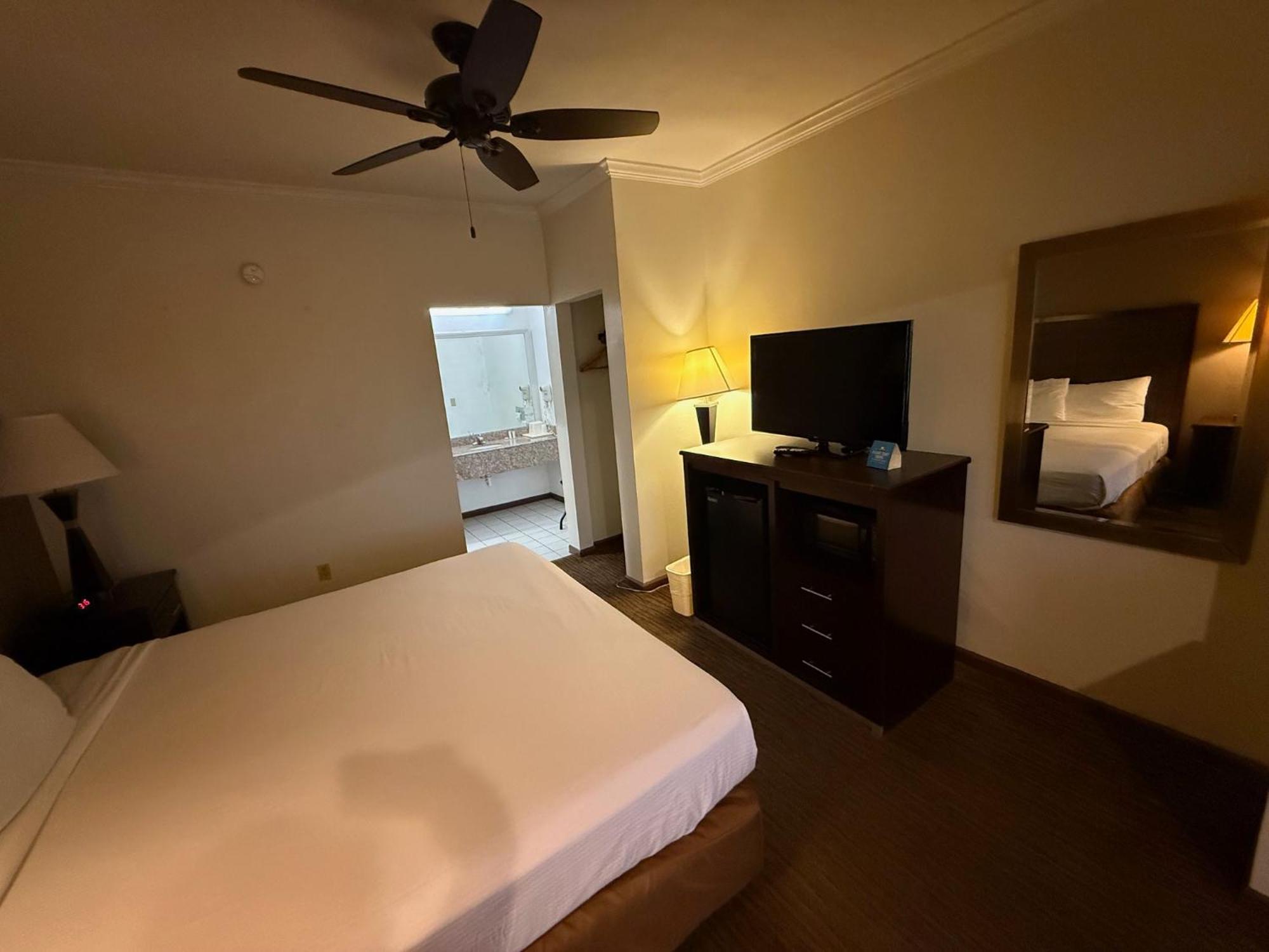 Inn Of Navasota Hotel Extérieur photo