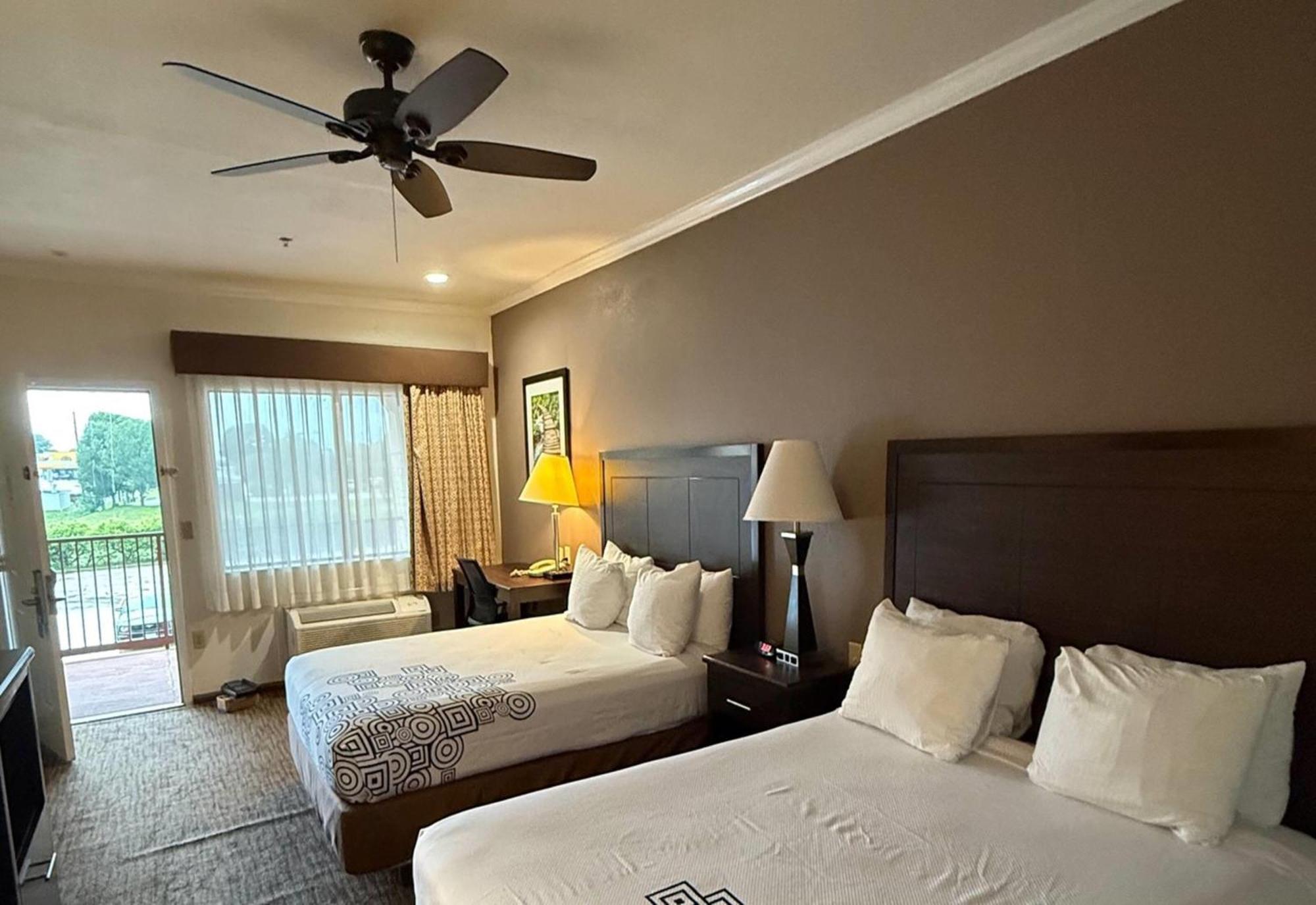 Inn Of Navasota Hotel Extérieur photo