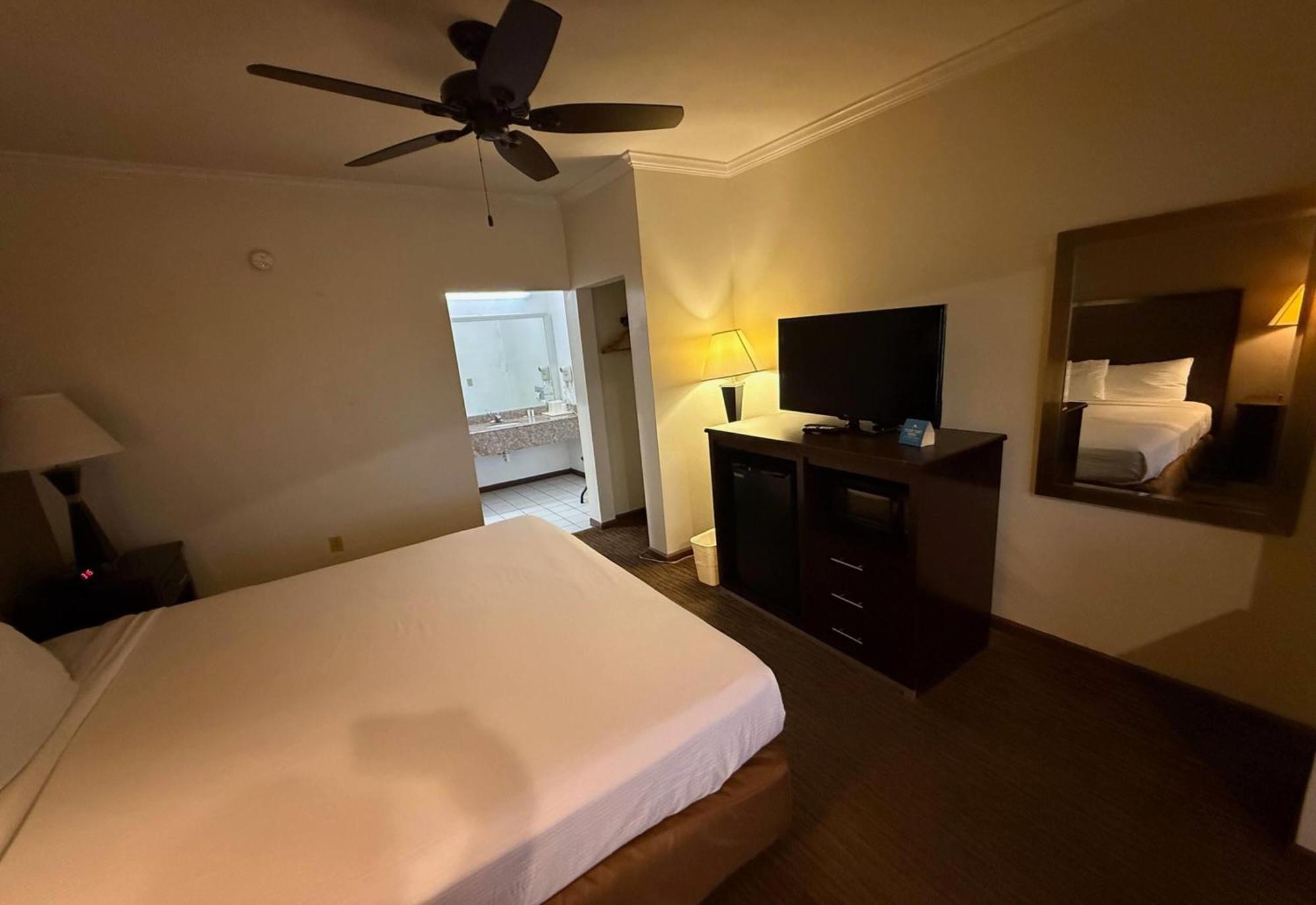 Inn Of Navasota Hotel Extérieur photo